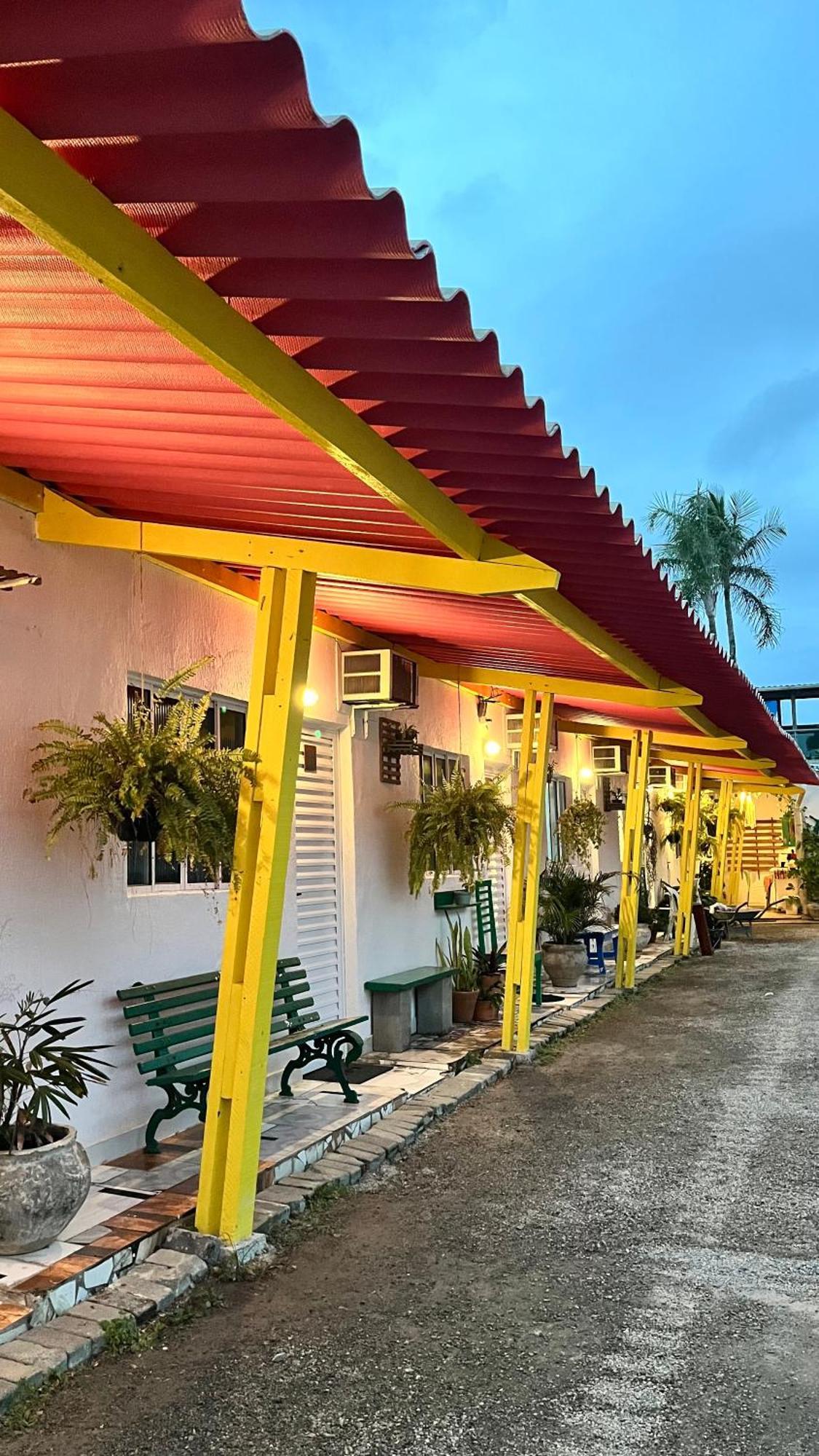 Pousada Suites Sete Mares กัวรูจา ภายนอก รูปภาพ